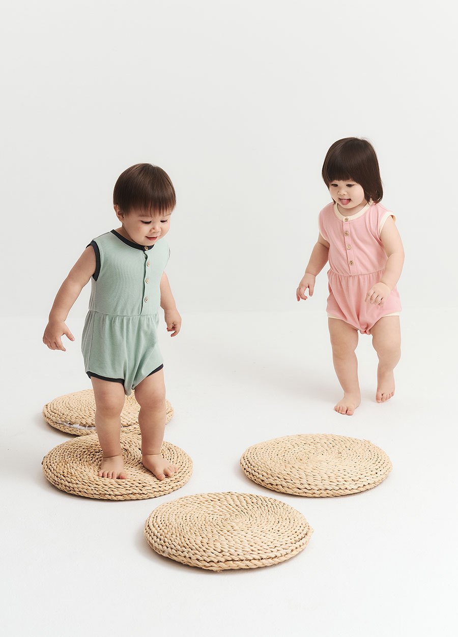 BABY撞色剪接連身包屁衣
