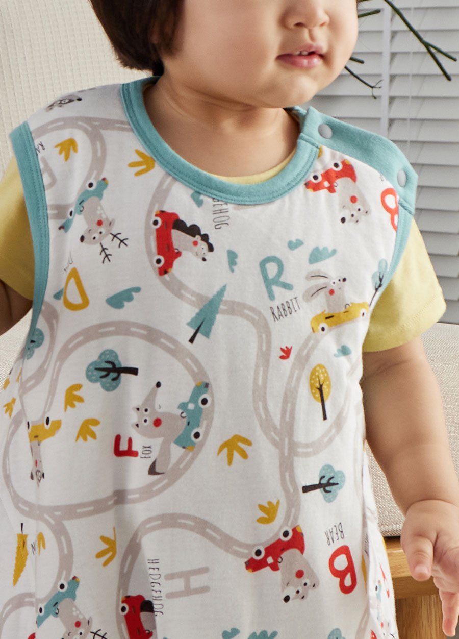 抗菌防踢被(薄款0-24M)釦子款-森林碰碰車