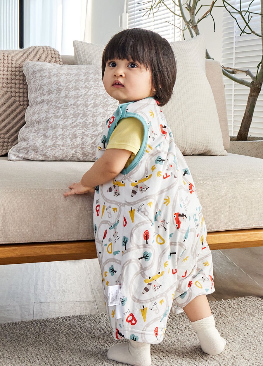 抗菌防踢被(薄款0-24M)釦子款-森林碰碰車