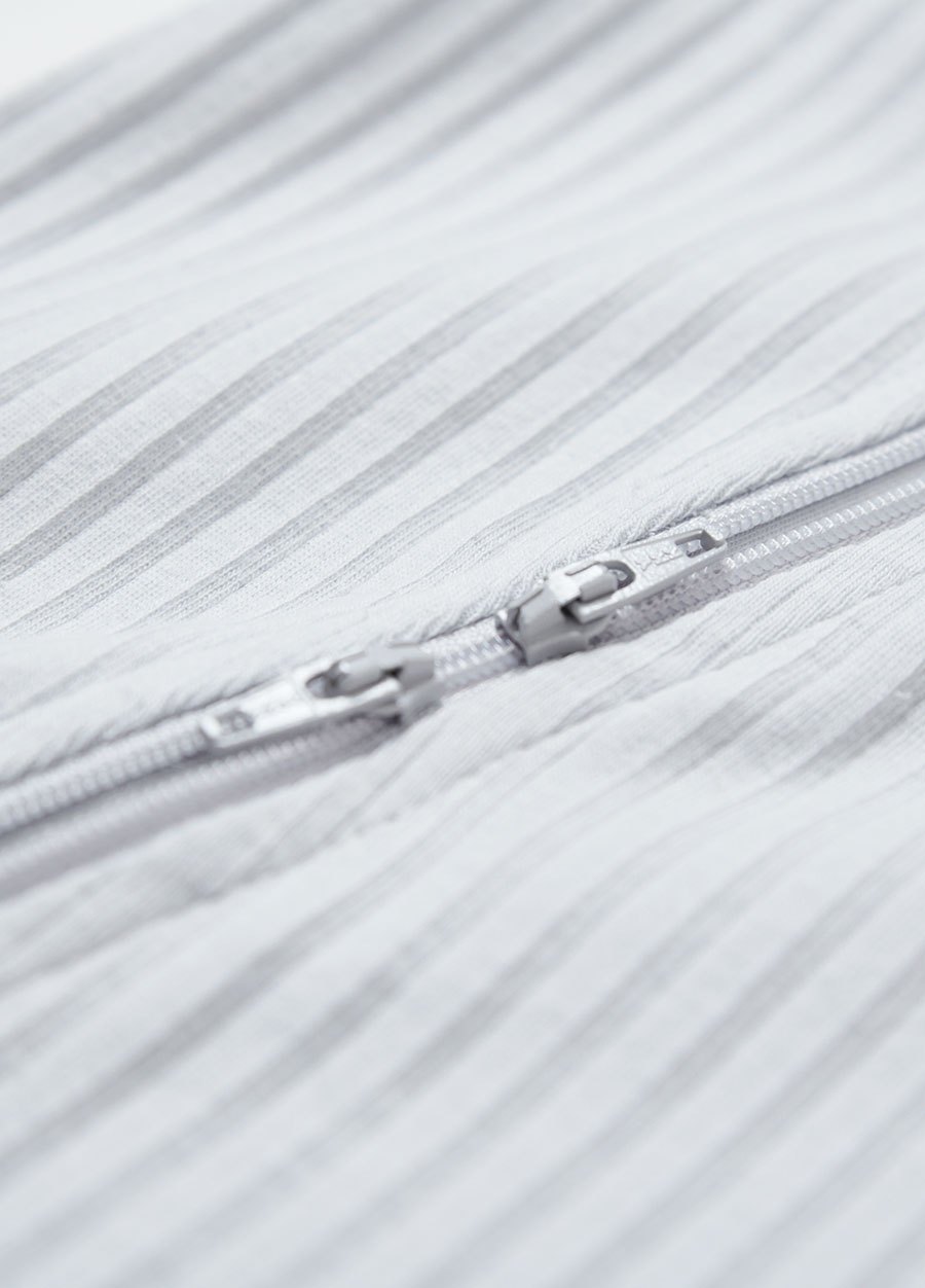 新生兒百褶羅紋雙拉鍊長袖連身衣(附帽子)