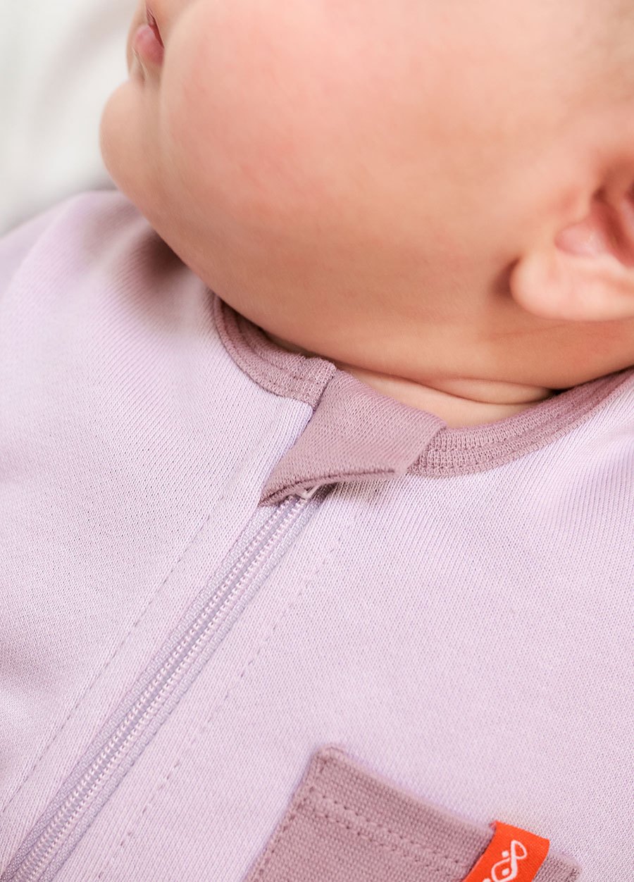 新生兒撞色拉鍊長袖連身衣