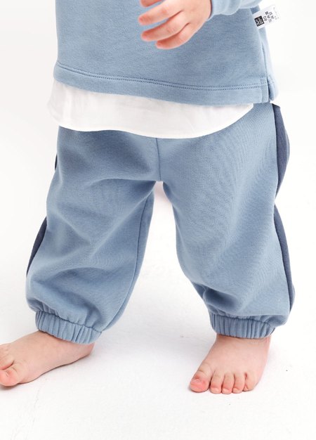 BABY撞色剪接束口褲