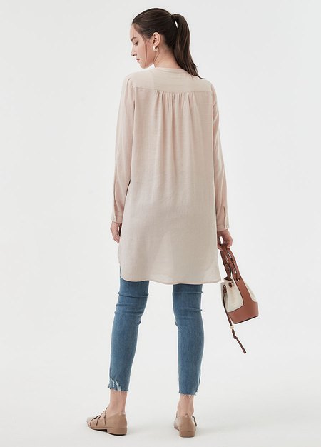 立領弧形剪接長版孕哺上衣