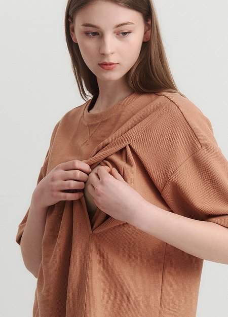 華夫格休閒寬版孕哺上衣