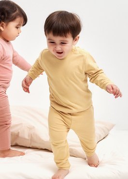 BABY蓄熱保暖立領上衣 - 黃色
