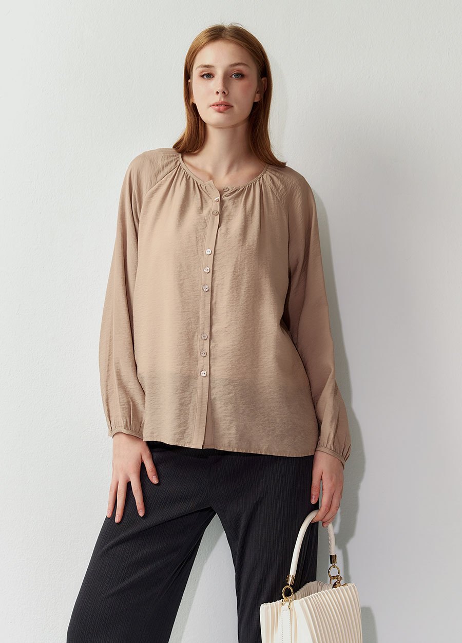 簡約圓領縮褶廓型孕哺襯衫