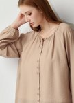 簡約圓領縮褶廓型孕哺襯衫