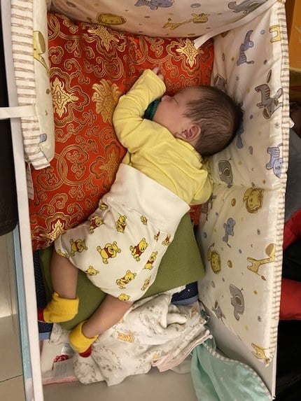 我鵝子出月中唯一認的床