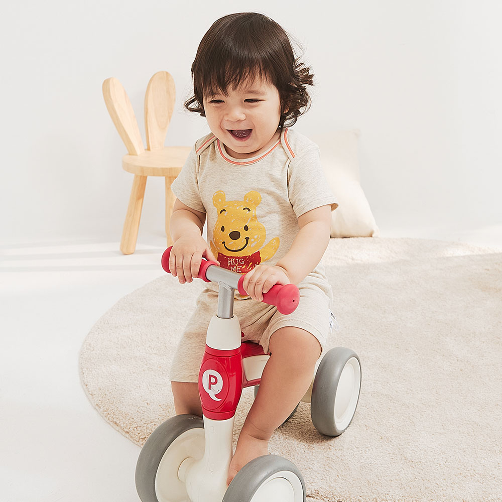 BABY 迪士尼Q彈連身包屁衣-手繪小熊維尼 BABY 迪士尼Q彈連身包屁衣-手繪小熊維尼