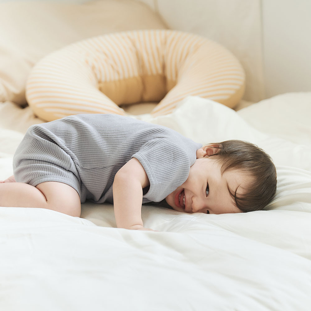 BABY 坑條連身包屁衣