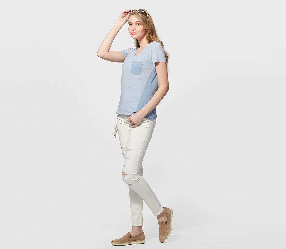 剪接V領哺乳上衣 剪接V領哺乳上衣