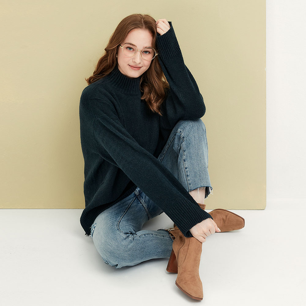 質感柔軟中高領孕哺針織衫