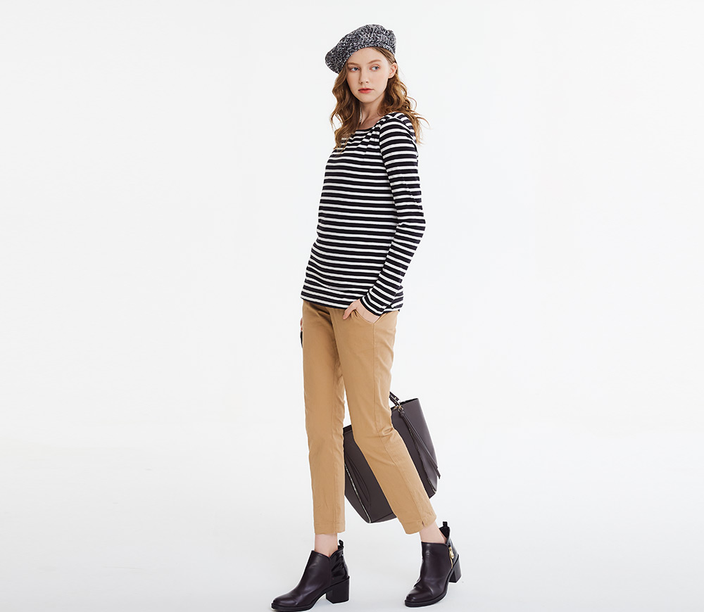 基本款寬領哺乳T 恤