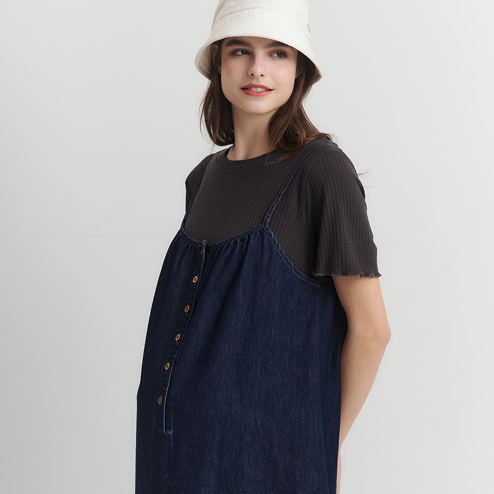 假兩件式牛仔細肩帶孕哺洋裝 假兩件式牛仔細肩帶孕哺洋裝